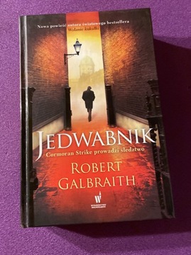 Jedwabnik Robert Galbraith J.K. Rowling op. Twarda