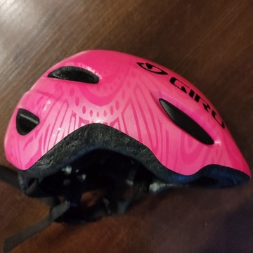 Kask Giro dla dzicka do roweru lub hulajnogi