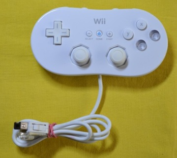 ORYGINALNY NINTENDO WII CONTROLLER PRO RVL-005