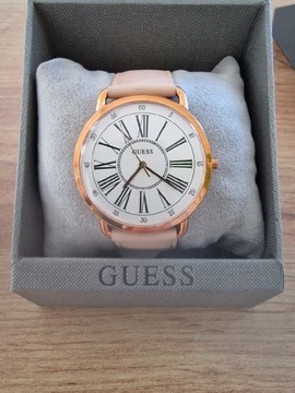 Prezent na Święta zegarek damski Guess W1068L5