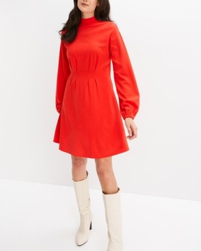 Piękna czerwona sukienka ze stójką r48/50 +gratis
