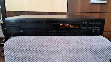 Yamaha CD CDX-730E