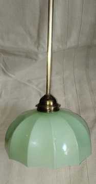 Przedwojenna lampa wisząca z zielonym kloszem