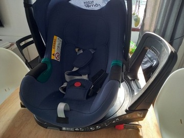 Britax Romer Baby Safe iSense iSize fotelik 0-13 kg + baza Flex iSense