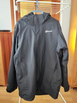 "Berghaus Hillwalker" Goretex Performance Shell.