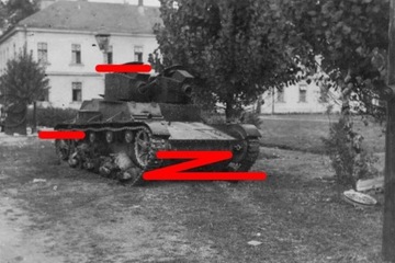 Czołg 7TP i tankietki TK-S w koszarach w Radymnie