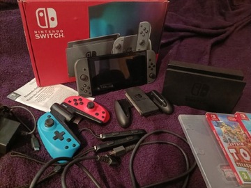 Nintendo Switch plus 2 gry