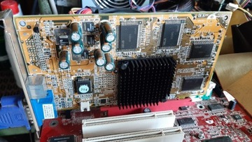 Karta graficzna AGP NVIDIA GEFORCE MX 440