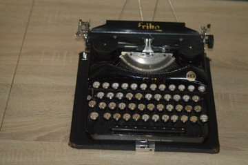 Stara maszyna do pisania Erika