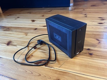 Zasilacz awaryjny UPS APC Back-UPS 700