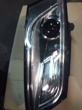 Lampa przednia prawa audi q5 2016 rok