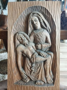 rzeźba płaskorzeźba antyk drewno Pieta prezent 