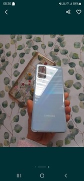 Samsung S20+ z pokrowcem