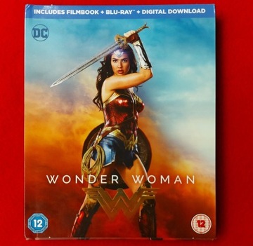 Wonder Woman Blu-ray exclusive filmbook z UK