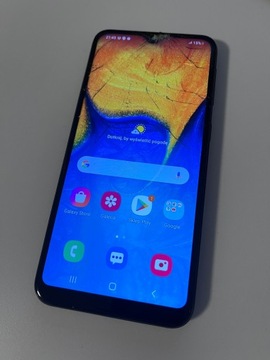 Samsung Galaxy A20e zbita szybka, sprawny