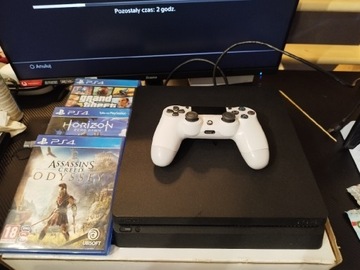 PlayStation 4 slim 1tb