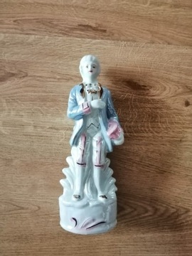 Figurka porcelanowa