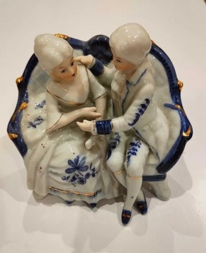 Porcelanowa Figurka Ceramiczna para stara vintage