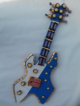 Gitara ze słodyczy