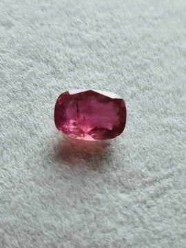 Naturalny Różowy Turmalin 0,9 ct