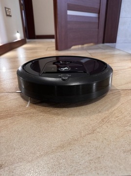Robot sprzątający iRobot Roomba i7 i7158