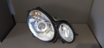  E-klasa W211 Lampa Bi-Xenon Przednia/Prawa