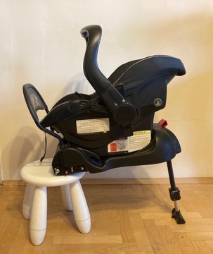 Fotelik/ nosidełko  isofix z bazą