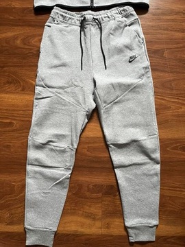 Nike Techfleece dresy