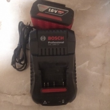 Akumulator i ładowarka firmy Bosch
