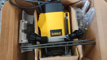 Frezarka gòrnowrzecionowa DW 615 DeWalt - nowa.