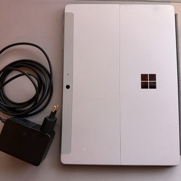 Surface go3 i3 8GB RAM 128GB SSD Win11 Home gwaran