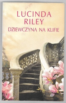 DZIEWCZYNA NA KLIFIE