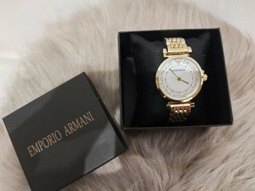 Zloty zegarek Emporio Armani w pudelku