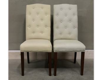 8311 wygodne krzesła tapicerowane, pikowane oparci