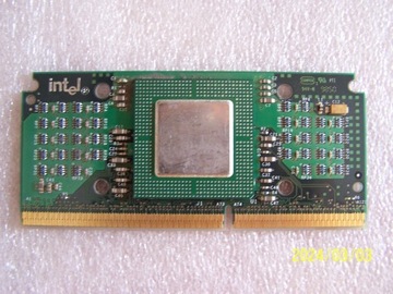 Bardzo stary procesor INTEL Celeron SLOT 1