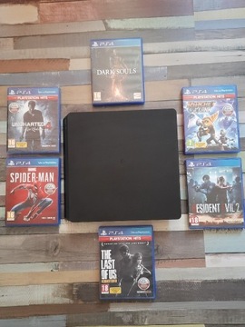 Sony PS4 Slim 1TB + zestaw gier