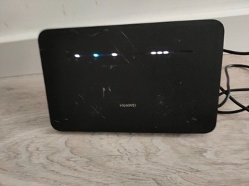 Huawei B535 WiFi 4xLAN (LTE Cat.7 300Mbps/100Mbps)