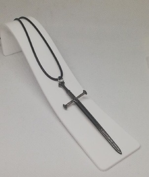 Naszyjnik z przywieszką miecz Vintage