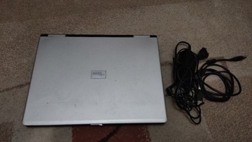 Laptop Fujitsu AMILO Li 1705 - stan nieznany