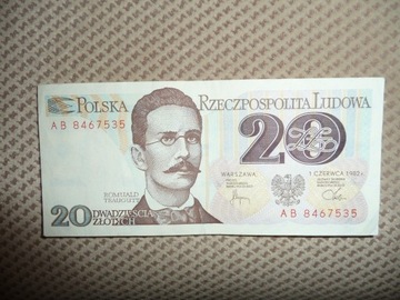 Banknot używany widoczny na zdjęciu 20 zł 1982 rok