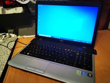 Laptop Fujitsu A531 I5/8GB RAM/256GB SSD