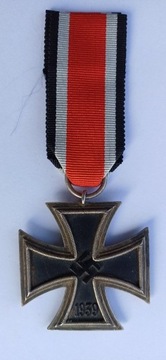 Krzyż żelazny 2 klasy niesygnowany 98.