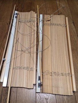 Dwie drewniane żaluzje szer. 67.5 cm / wys. 120 cm