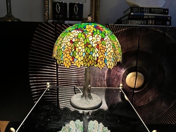 unikalna lampka Tiffany drzewko