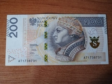 Banknot 200 zł seria AT