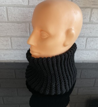 Czarny komin tuba z wełną Merino handmade