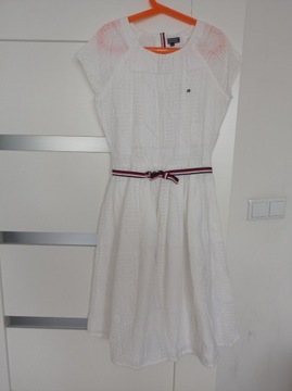 Sukienka Tommy Hilfiger 152 biała haft