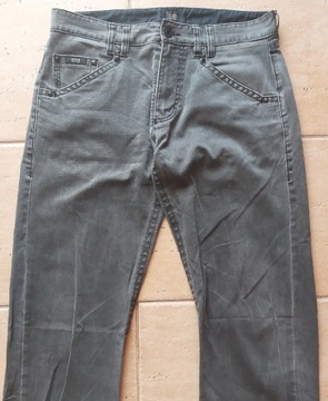 Spodnie jeans trekkingowe Hugo Boss W33 L36.