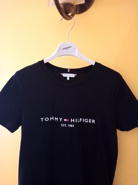 Koszulka Tommy hilfiger orginalna S jak nowa