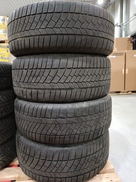 Opony zimowe Continental ContiWinter 235/60 R18